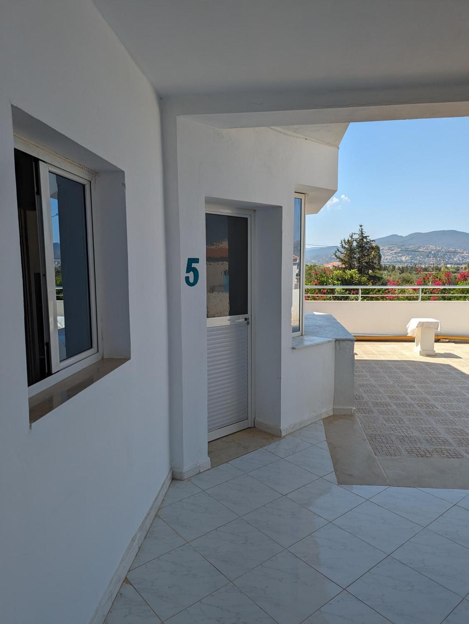 Nn Residence Табарка Екстер'єр фото